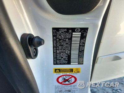Zdjęcie 12 z 12 samochodu: 2013 LEXUS ES 300H VIN:JTHBW1GG6D2019273 - miniatura