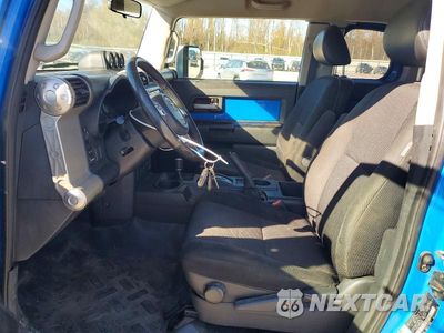 Zdjęcie 7 z 13 samochodu: 2007 TOYOTA FJ CRUISER BASE VIN:JTEBU11FX70006089 - miniatura