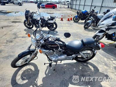 Trzecie zdjęcie samochodu z tyłu: 2011 YAMAHA XV250 VIN:JYAVG04E5BA012225 - miniatura