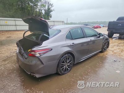 Trzecie zdjęcie samochodu z tyłu: 2022 TOYOTA CAMRY SE VIN:4T1T11AK5NU685110 - miniatura