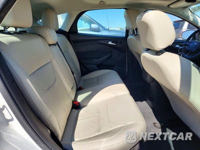 Zdjęcie 10 z 12 samochodu: 2017 FORD FOCUS TITANIUM VIN:1FADP3N25HL230822 - miniatura