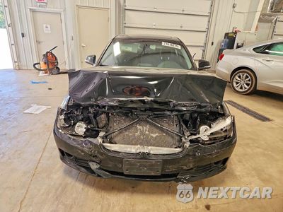Piąte zdjęcie samochodu w środku: 2015 BMW 320 I XDRIVE VIN:WBA3C3G58FNT53702 - miniatura