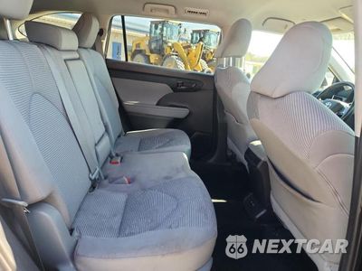 Zdjęcie 11 z 13 samochodu: 2021 TOYOTA HIGHLANDER HYBRID LE VIN:5TDBBRCH5MS531223 - miniatura