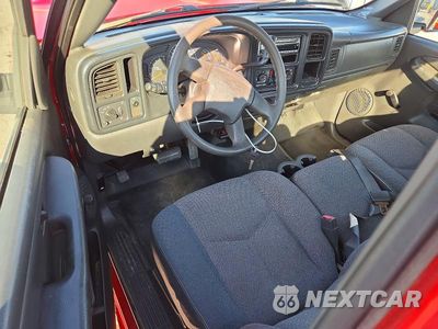 Zdjęcie 8 z 12 samochodu: 2005 CHEVROLET SILVERADO C1500 VIN:1GCEC14X65Z339049 - miniatura