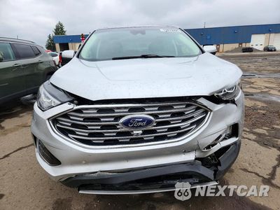 Piąte zdjęcie samochodu w środku: 2019 FORD EDGE TITANIUM VIN:2FMPK3K90KBC46677 - miniatura