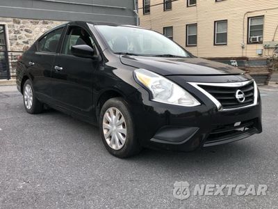 2017 NISSAN VERSA 1.6 SV 3N1CN7AP1HL802951 - główne zdjęcie licytacji z USA - miniatura