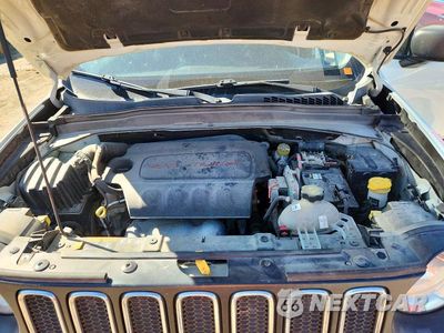 Zdjęcie 11 z 12 samochodu: 2017 JEEP RENEGADE SPORT VIN:ZACCJAAB1HPF46490 - miniatura