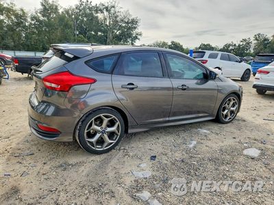 Trzecie zdjęcie samochodu z tyłu: 2015 FORD FOCUS ST VIN:1FADP3L90FL247203 - miniatura