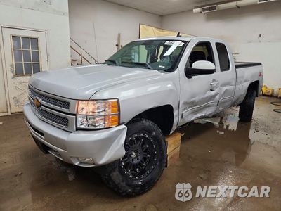 2013 CHEVROLET SILVERADO K1500 LT 1GCRKSE75DZ346520 - główne zdjęcie licytacji z USA - miniatura