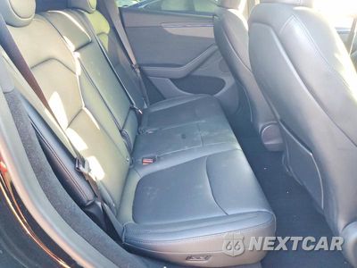 Zdjęcie 10 z 12 samochodu: 2026 TESLA MODEL Y VIN:7SAYGDED7TA429112 - miniatura