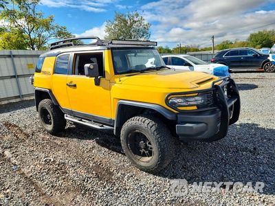 Czwarte zdjęcie samochodu z boku: 2008 TOYOTA FJ CRUISER BASE VIN:JTEBU11F68K032081 - miniatura