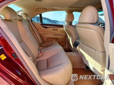 Zdjęcie 10 z 12 samochodu: 2008 LEXUS LS 460 VIN:JTHBL46FX85073991 - miniatura