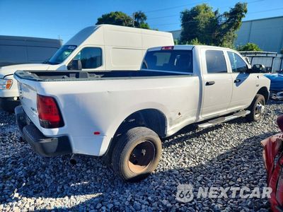 Trzecie zdjęcie samochodu z tyłu: 2017 RAM 3500 ST VIN:3C63RRGJ9HG566629 - miniatura