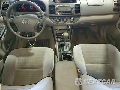 Zdjęcie 8 z 12 samochodu: 2006 TOYOTA CAMRY LE VIN:4T1BE32KX6U134389 - miniatura