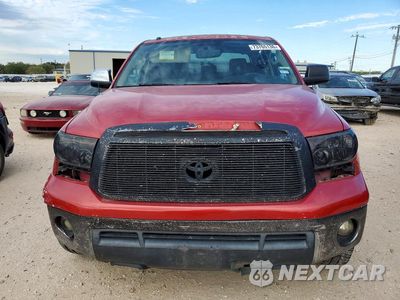 Piąte zdjęcie samochodu w środku: 2012 TOYOTA TUNDRA CREWMAX SR5 VIN:5TFEM5F11CX038596 - miniatura