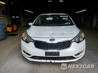 Piąte zdjęcie samochodu w środku: 2015 KIA FORTE EX VIN:KNAFX4A8XF5333638 - miniatura