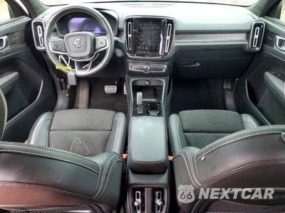 Zdjęcie 8 z 13 samochodu: 2021 VOLVO XC40 RECHARGE VIN:YV4ED3UR5M2582205 - miniatura
