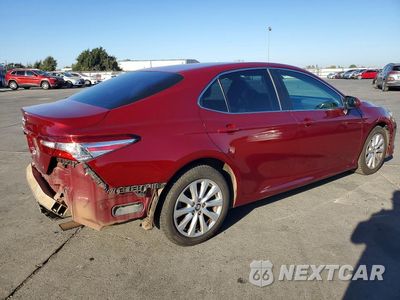 Trzecie zdjęcie samochodu z tyłu: 2018 TOYOTA CAMRY LE VIN:4T1B11HK2JU554213 - miniatura