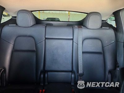 Zdjęcie 10 z 13 samochodu: 2023 TESLA MODEL Y VIN:7SAYGAEE2PF704157 - miniatura
