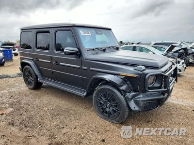 Czwarte zdjęcie samochodu z boku: 2025 MERCEDES-BENZ G 550 VIN:W1NWH1AB9SX013535 - miniatura