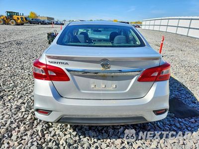 Zdjęcie 6 z 12 samochodu: 2017 NISSAN SENTRA S VIN:3N1AB7AP5HY242029 - miniatura