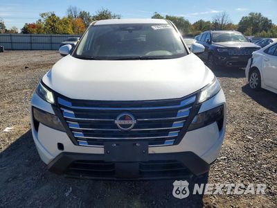 Piąte zdjęcie samochodu w środku: 2025 NISSAN ROGUE SV VIN:5N1BT3BAXSC829615 - miniatura