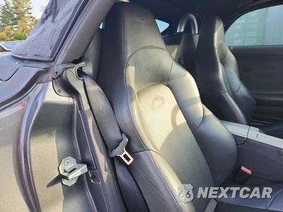 Zdjęcie 10 z 12 samochodu: 2005 CHRYSLER CROSSFIRE LIMITED VIN:1C3AN65L85X047940 - miniatura