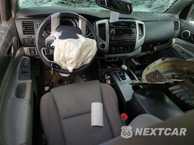Zdjęcie 8 z 12 samochodu: 2012 TOYOTA TACOMA V6 VIN:5TFLU4ENXCX030986 - miniatura