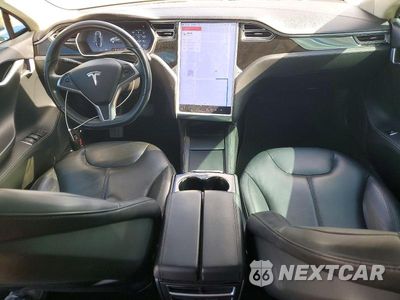 Zdjęcie 8 z 12 samochodu: 2014 TESLA MODEL S VIN:5YJSA1H10EFP43713 - miniatura