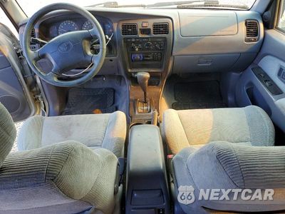 Zdjęcie 8 z 13 samochodu: 2000 TOYOTA 4RUNNER SR5 VIN:JT3GN86R7Y0139708 - miniatura