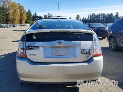 Zdjęcie 6 z 13 samochodu: 2005 TOYOTA PRIUS BASE VIN:JTDKB20U557012919 - miniatura