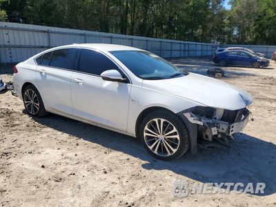 Czwarte zdjęcie samochodu z boku: 2018 BUICK REGAL PREFERRED II VIN:W04GM6SX2J1078107 - miniatura