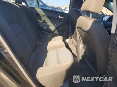 Zdjęcie 10 z 12 samochodu: 2017 KIA FORTE LX VIN:3KPFK4A74HE098170 - miniatura