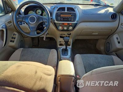 Zdjęcie 8 z 14 samochodu: 2001 TOYOTA RAV4 BASE VIN:JTEHH20V710116005 - miniatura