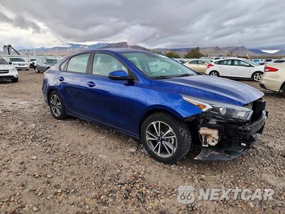 Czwarte zdjęcie samochodu z boku: 2022 KIA FORTE LXS VIN:3KPF24AD7NE484566 - miniatura