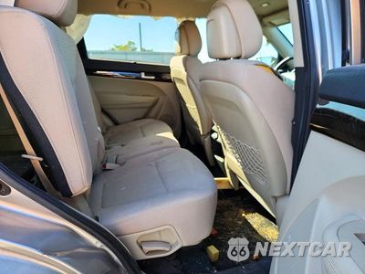Zdjęcie 11 z 13 samochodu: 2014 KIA SORENTO LX VIN:5XYKTCA60EG432772 - miniatura