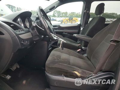 Zdjęcie 7 z 13 samochodu: 2015 DODGE GRAND CARAVAN SE VIN:2C4RDGBG5FR641898 - miniatura