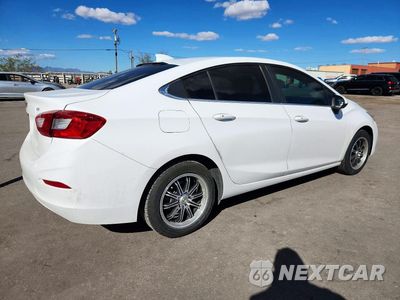 Trzecie zdjęcie samochodu z tyłu: 2018 CHEVROLET CRUZE LT VIN:1G1BE5SMXJ7191970 - miniatura