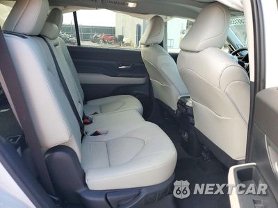 Zdjęcie 11 z 14 samochodu: 2026 TOYOTA GRAND HIGHLANDER LIMITED VIN:5TDAAAB54TS128923 - miniatura