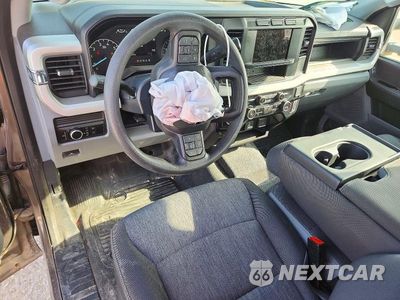 Zdjęcie 8 z 13 samochodu: 2023 FORD F350 SUPER DUTY VIN:1FT8X3AA6PED85083 - miniatura