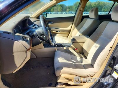 Zdjęcie 7 z 12 samochodu: 2009 HONDA ACCORD EXL VIN:1HGCP26889A062532 - miniatura