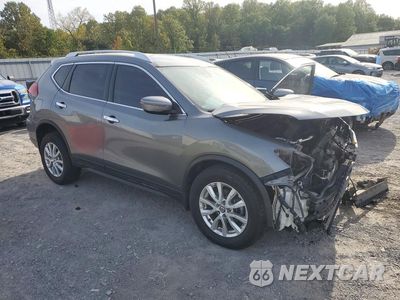 Czwarte zdjęcie samochodu z boku: 2019 NISSAN ROGUE SV VIN:JN8AT2MV0KW385531 - miniatura