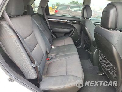 Zdjęcie 11 z 13 samochodu: 2011 KIA SORENTO LX VIN:5XYKT4A15BG162928 - miniatura