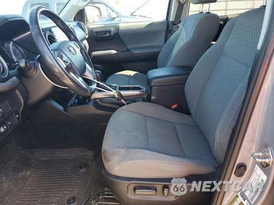 Zdjęcie 7 z 12 samochodu: 2020 TOYOTA TACOMA SR5 V6 VIN:3TMAZ5CN2LM133648 - miniatura
