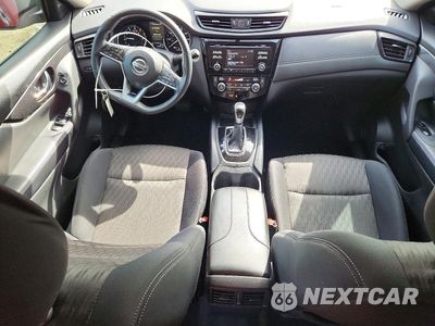 Zdjęcie 8 z 12 samochodu: 2017 NISSAN ROGUE SV VIN:5N1AT2MV5HC808766 - miniatura