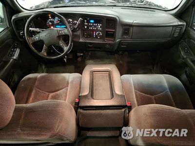 Zdjęcie 8 z 13 samochodu: 2004 CHEVROLET SILVERADO K1500 VIN:2GCEK13TX41421830 - miniatura