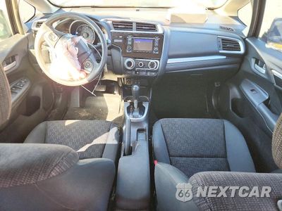 Zdjęcie 8 z 12 samochodu: 2015 HONDA FIT LX VIN:3HGGK5H51FM715477 - miniatura