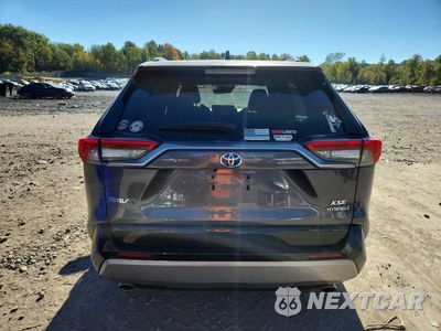 Zdjęcie 6 z 13 samochodu: 2024 TOYOTA RAV4 XSE VIN:2T3E6RFV7RW083396 - miniatura