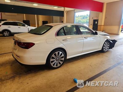 Trzecie zdjęcie samochodu z tyłu: 2022 MERCEDES-BENZ E 350 4MATIC VIN:W1KZF8EB8NB033215 - miniatura