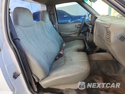 Zdjęcie 10 z 12 samochodu: 2002 CHEVROLET S TRUCK S10 VIN:1GCCS145428181353 - miniatura